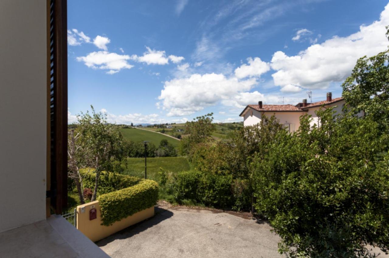 Relax In Collina Apartment Misano Adriatico Exterior foto