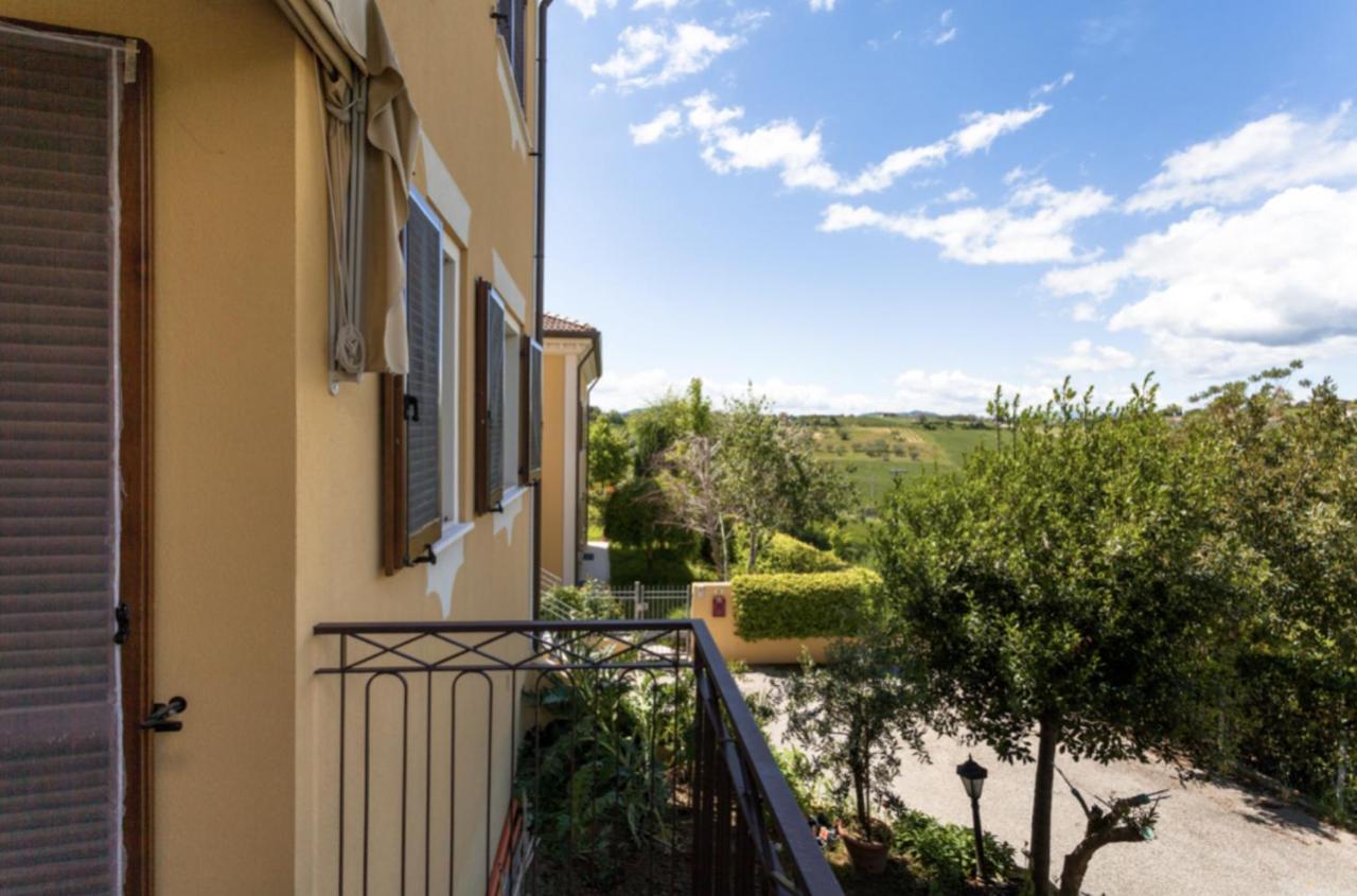 Relax In Collina Apartment Misano Adriatico Exterior foto