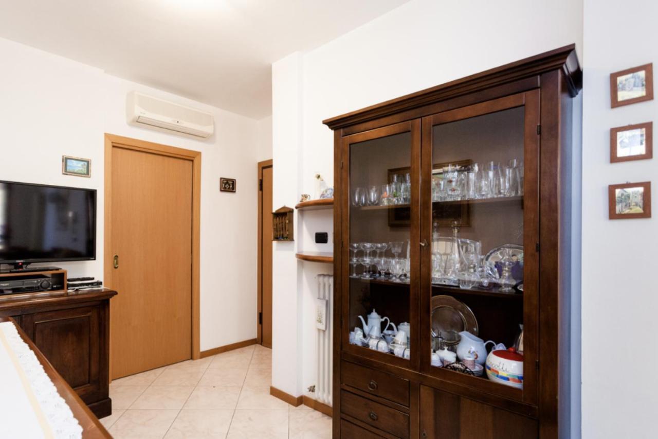Relax In Collina Apartment Misano Adriatico Exterior foto