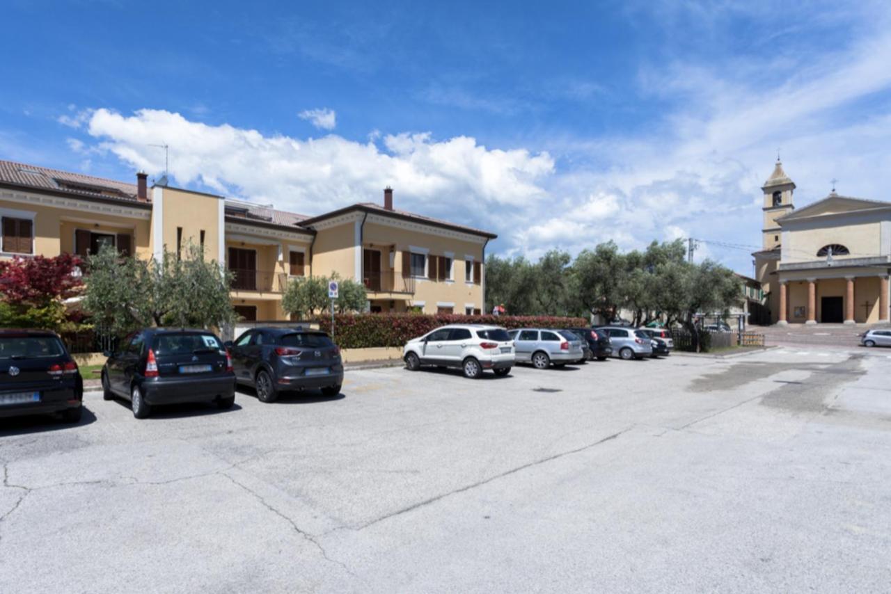 Relax In Collina Apartment Misano Adriatico Exterior foto