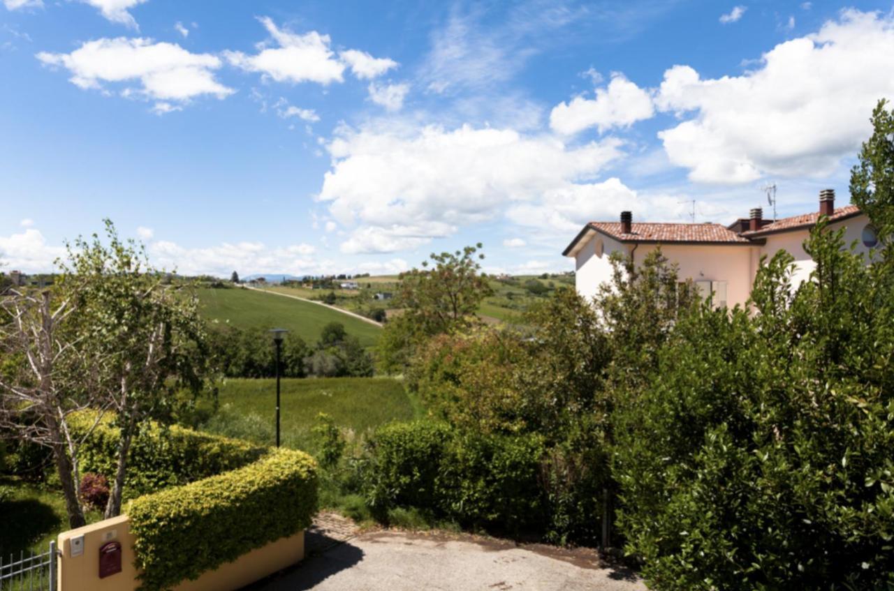 Relax In Collina Apartment Misano Adriatico Exterior foto