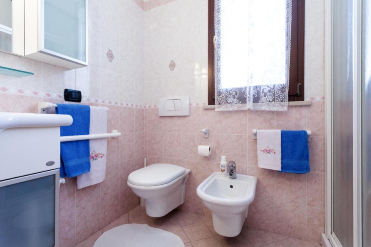 Relax In Collina Apartment Misano Adriatico Exterior foto